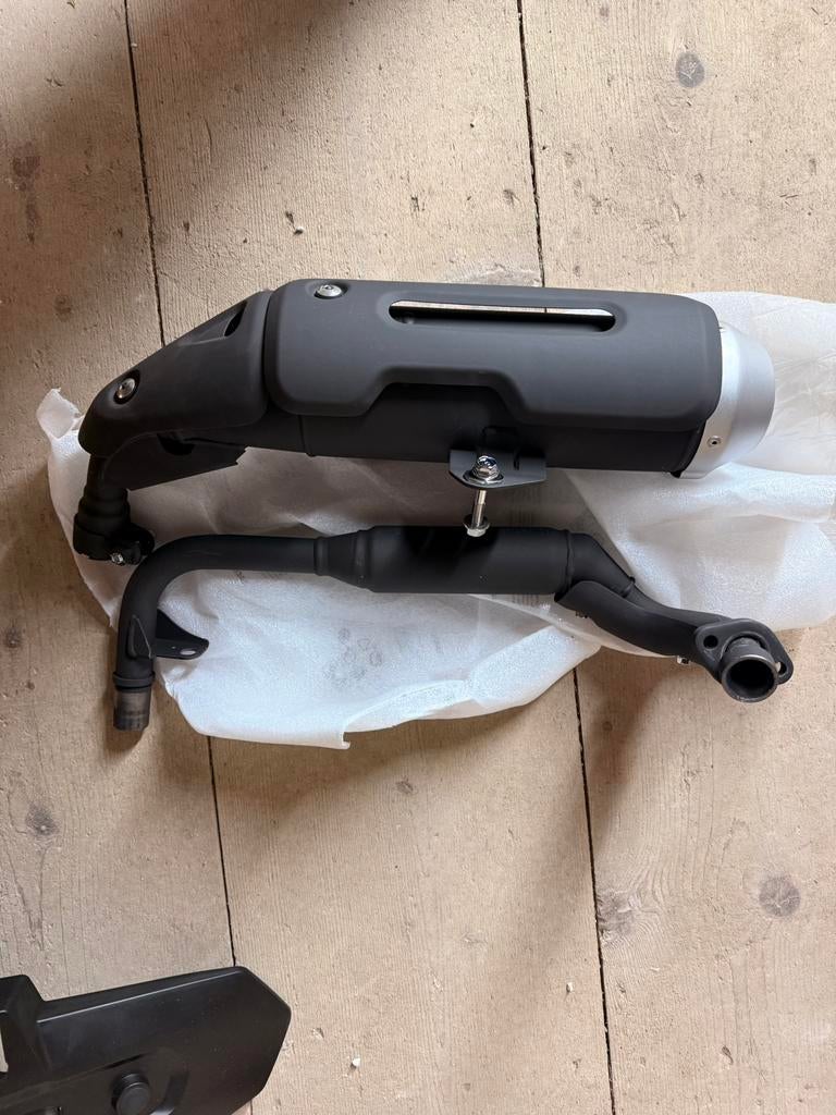 Originele ongebruikte Honda Grom uitlaat met katalysator, Motoren, Onderdelen | Honda, Ophalen, Nieuw