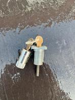 Zundapp bus stuurslot met kastbout gelijk sluitend 517, Fietsen en Brommers, Ophalen of Verzenden, Gebruikt, Overige typen