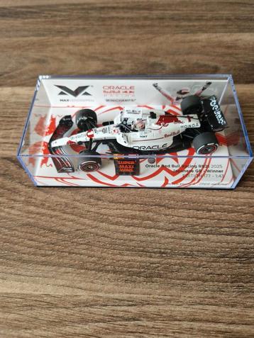 Max verstappen RB21 winnaar Japan 2025 special livery 1/43 beschikbaar voor biedingen