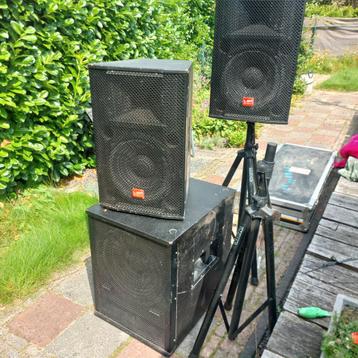 LEM active monitor set beschikbaar voor biedingen