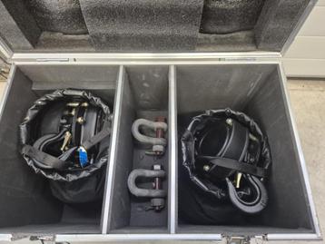 2x 1 ton eller handtakel in flightcase (12 meter ketting) beschikbaar voor biedingen