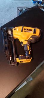 Dewalt 18XR tacker, Doe-het-zelf en Verbouw, Ophalen, Gebruikt