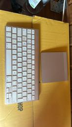 Apple toetsenbord en touchpad, Computers en Software, Toetsenborden, Gebruikt, Toetsenbord en muis-set, Ophalen of Verzenden, Draadloos