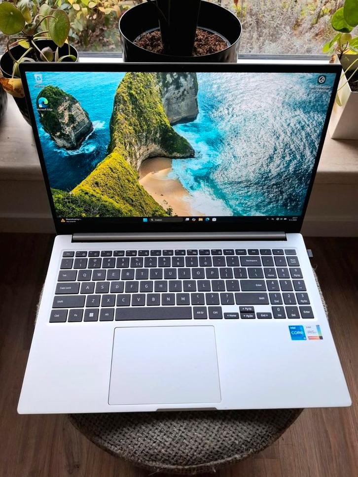 Samsung Galaxy Book 2 (Intel i5, 8gb, 15.6 inch), Computers en Software, Windows Laptops, Zo goed als nieuw, 15 inch, SSD, 3 tot 4 Ghz