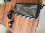 Motor telefoon houder met laadpunt, Motoren, Accessoires | Navigatiesystemen, Ophalen, Zo goed als nieuw