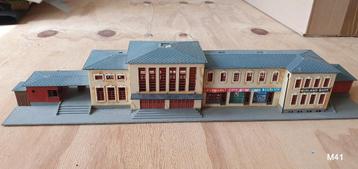 Te koop station N schaal  beschikbaar voor biedingen
