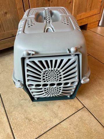 Prachtige schone transportbox voor uw huisdier beschikbaar voor biedingen