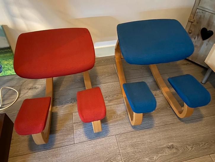 Varier Thatsit Stokke ergonomische stoel kruk, Huis en Inrichting, Bureaustoelen, Zo goed als nieuw, Bureaukruk, Rood, Ergonomisch