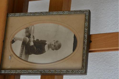 Portret van een jongetje omstreeks 1900, Antiek en Kunst, Kunst | Tekeningen en Foto's, Ophalen of Verzenden
