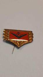 Vintage speldje met Chrysler logo., Ophalen of Verzenden, Gebruikt, Overige onderwerpen, Speldje of Pin