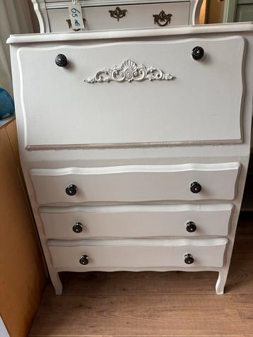 Vintage Klepburo met Lades beschikbaar voor biedingen