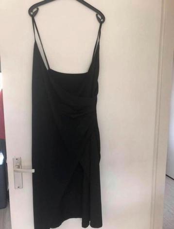 Mooi zwart jurkje maat XL beschikbaar voor biedingen