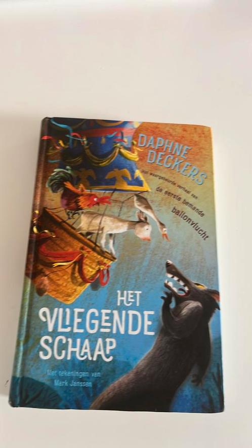 Nieuw boek Daphne Deckers - Het vliegende schaap, Boeken, Kinderboeken | Jeugd | onder 10 jaar, Zo goed als nieuw, Ophalen