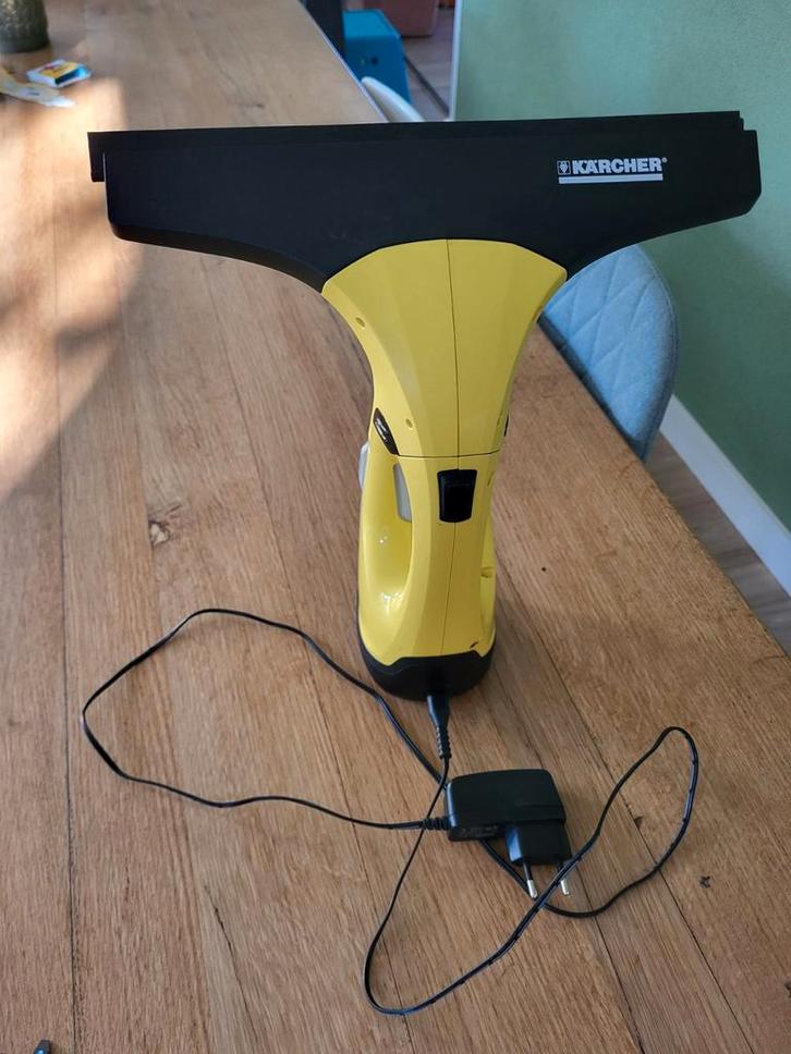 Kärcher Ruitenreiniger / Raamwisser, Witgoed en Apparatuur, Stofzuigers, Gebruikt, Overige typen, Minder dan 1200 watt, Reservoir