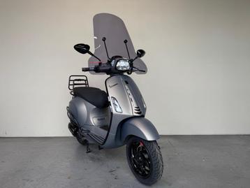 Vespa Sprint Brom 45 km/h, BWJ 11-2024, Opaco Titanium Gold beschikbaar voor biedingen