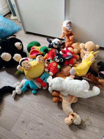 Knuffelbeestjes verzameling beschikbaar voor biedingen