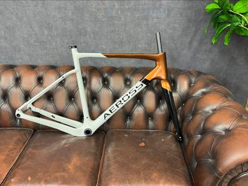 Aeross Gravel X carbon frameset | uniek gespoten beschikbaar voor biedingen