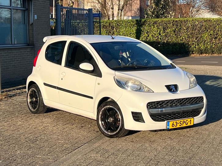 Peugeot 107 1.0 12V 5DR 2011 Wit, Auto's, Peugeot, Particulier, Benzine, A, Hatchback, Handgeschakeld, Origineel Nederlands, Wit