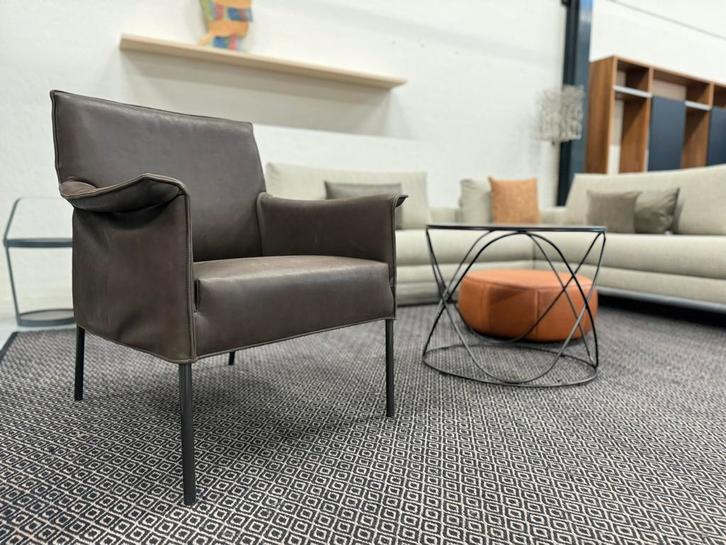 Nieuw Design on Stock Limec Fauteuil bruin leer Design stoel, Huis en Inrichting, Fauteuils, Nieuw, Leer, 75 tot 100 cm, Ophalen of Verzenden