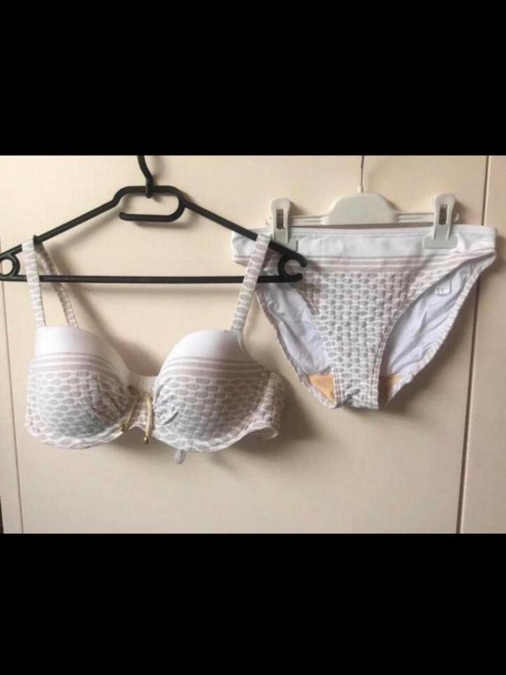 Prima Donna nieuwe bikini 85B,broekje 38, Kleding | Dames, Badmode en Zwemkleding, Nieuw, Bikini, Wit, Ophalen of Verzenden