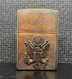 Nieuwere zippo met orgineel Vietnam oorlog embleem., Verzamelen, Ophalen of Verzenden, Landmacht, Amerika, Embleem of Badge