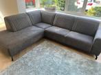 Grijze bank op pootjes, Huis en Inrichting, Ophalen, Gebruikt, Hoekbank, 75 tot 100 cm
