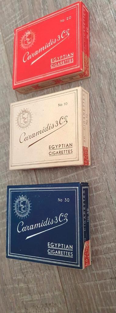 ROOD - WIT - BLAUW - AMATEUR SIGARETTEN  WW2 / WO2, Verzamelen, Rookartikelen, Aanstekers en Luciferdoosjes, Zo goed als nieuw