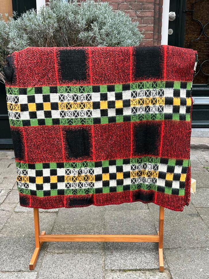 Vintage wollen deken Tetem rood groen geel 1960, Huis en Inrichting, Woonaccessoires | Plaids en Woondekens, Gebruikt, Ophalen of Verzenden