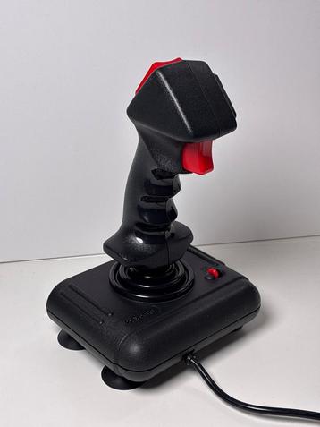 QuickJoy SV122 Joystick voor C64 - REFURBISHED beschikbaar voor biedingen