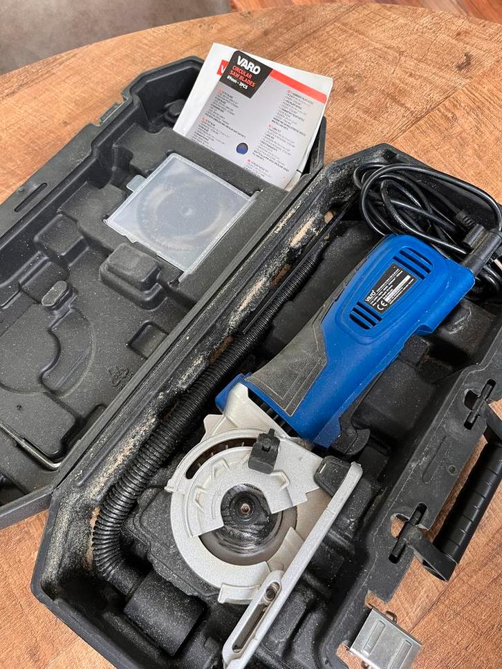Varo mini cirkelzaag, handcirkelzaag VAR10038, Doe-het-zelf en Verbouw, Gereedschap | Zaagmachines, Zo goed als nieuw, Invalzaag
