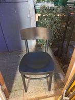 Houten stoel MAG VOOR KOOPJE WEG, Huis en Inrichting, Stoelen, Gebruikt, Bruin, Ophalen of Verzenden, Eén