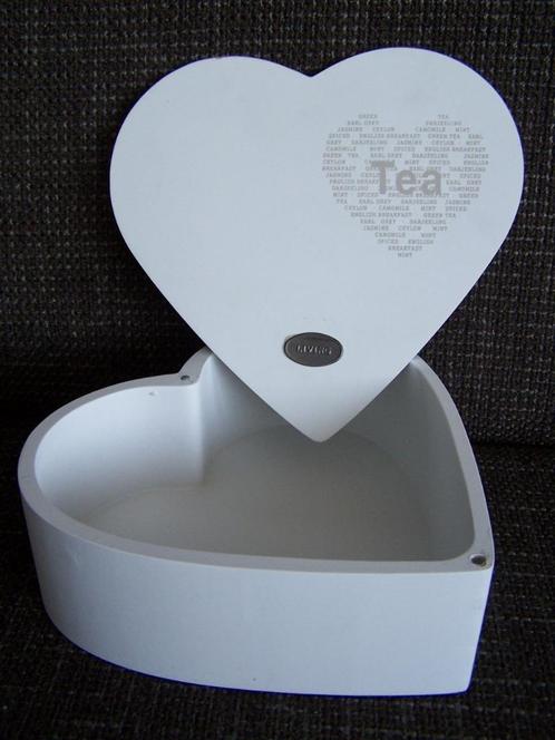 NIEUW! houten doos (HARTVORMIG) tea / thee, Hobby en Vrije tijd, Knutselen, Nieuw, Materiaal, Ophalen of Verzenden