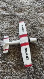 Cessna 182 afstandbestuurbaar vliegtuigje, Overige merken, Gebruikt, Ophalen of Verzenden, Groter dan 1:32