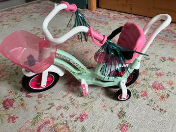 Poppenfiets beschikbaar voor biedingen