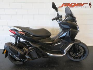 Aprilia SR GT 125 SPORT SUPERGAAF! (bj 2023) beschikbaar voor biedingen