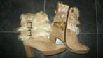 Enkellaarzen suède met bont 36 MANAS, Kleding | Dames, Schoenen, Beige, Lage of Enkellaarzen, Ophalen of Verzenden, MANAS