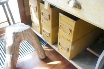 allerlei Franse ijzeren antiek en brocante beschikbaar voor biedingen