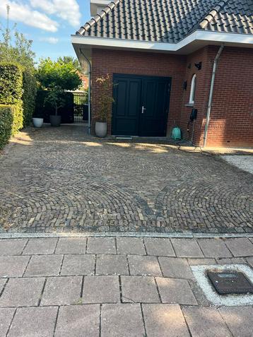 Gratis Gebruikte Klinkers waaltjes voor Tuin of Oprit beschikbaar voor biedingen