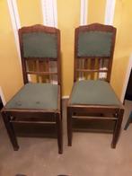 Twee antieke eetkamerstoelen. Samen 40 euro., Ophalen