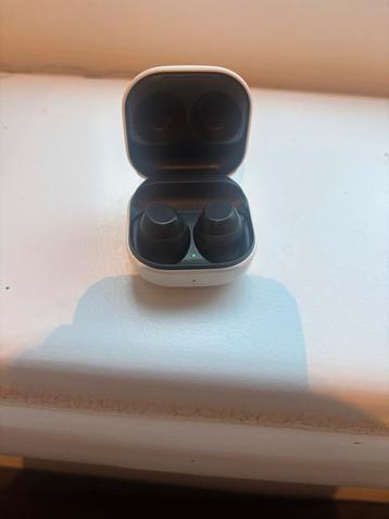 Samsung Galaxy Buds FE beschikbaar voor biedingen