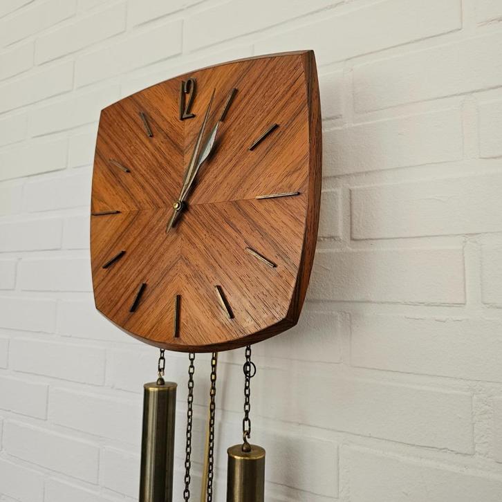 SALE Vintage Deens design teak met messing Klok Wandklok, Huis en Inrichting, Woonaccessoires | Klokken, Zo goed als nieuw, Wandklok