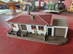 Modeltrein Ho huis met garage, Hobby en Vrije tijd, Modeltreinen | H0, Ophalen of Verzenden, Zo goed als nieuw, Gelijkstroom, Roco