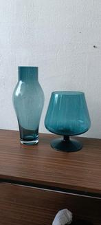 Twee Turquoise Vintage Vazen, Gebruikt, Blauw, Ophalen of Verzenden, Glas