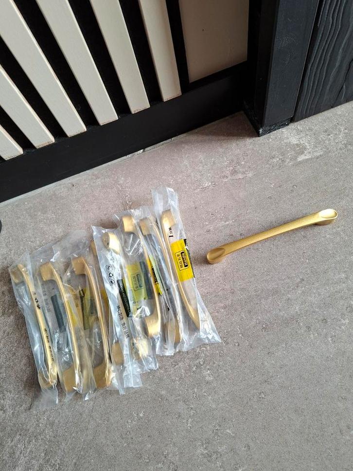 Handgrepen goud 13 centimeter Nieuw 9 stuks, Huis en Inrichting, Overige Huis en Inrichting, Nieuw, Ophalen of Verzenden