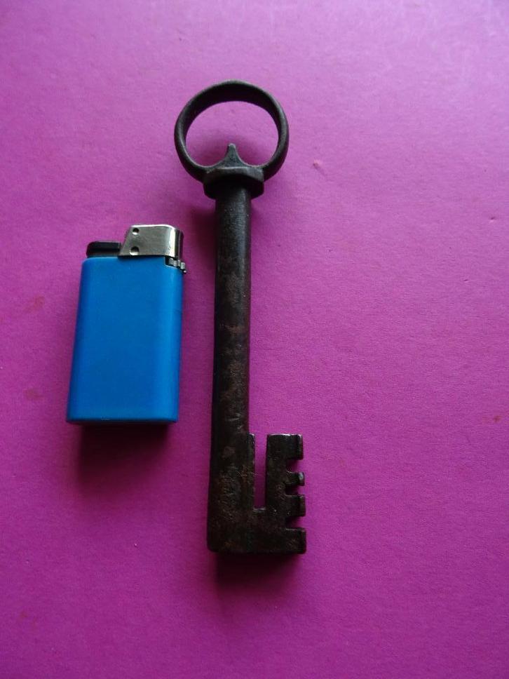 ANTIEKE DUITSE HOUTEN KIST SLEUTEL SLEUTELS SLOT SLOTEN, Antiek en Kunst, Curiosa en Brocante, Ophalen of Verzenden