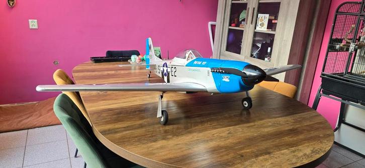 Mustang P51-D span 1,42m, Hobby en Vrije tijd, Modelbouw | Radiografisch | Vliegtuigen, Ophalen