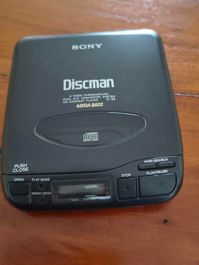 Sony Discman D-33 Mega Bass - Collectors Item, Audio, Tv en Foto, Walkmans, Discmans en Minidiscspelers, Ophalen of Verzenden