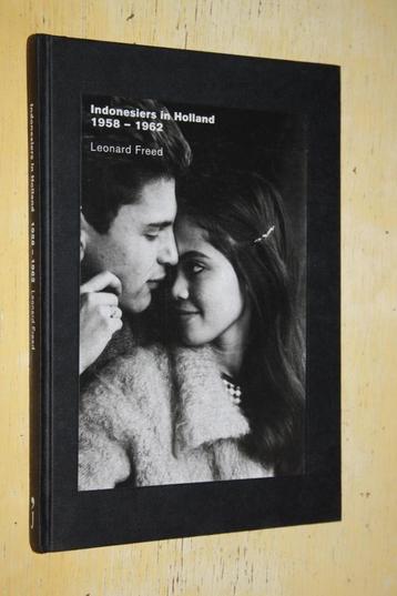 Leonard Freed Indonesiers in Holland 1985 1962 Floor Wesseli beschikbaar voor biedingen