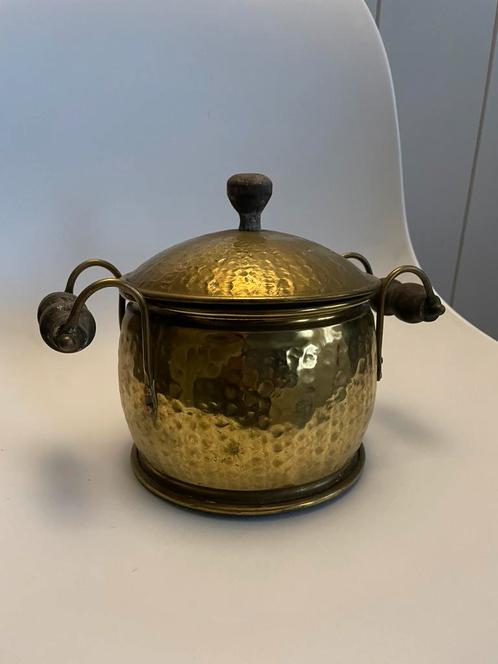 Antieke koperen bloempot met deksel en houten handvatten, Antiek en Kunst, Antiek | Koper en Brons, Koper, Ophalen of Verzenden