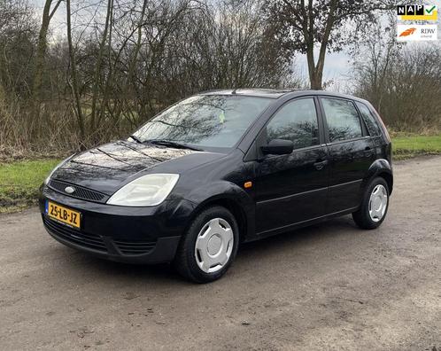 Ford Fiesta 1.3 5 deurs apk tot 3-2026 inruil is mogelijk, Auto's, Ford, Bedrijf, Te koop, Fiësta, ABS, Airbags, Radio, Startonderbreker